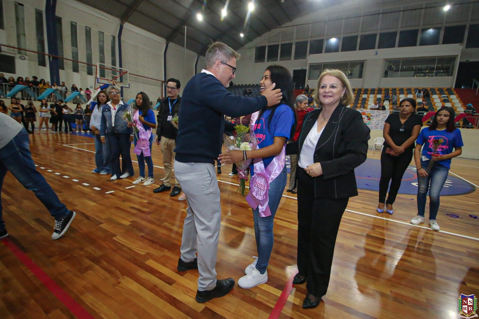 E A RAINHA 2023 É DA EMEB NAZARETH - BRENDA LEE - EMEB Profª Nazareth ...